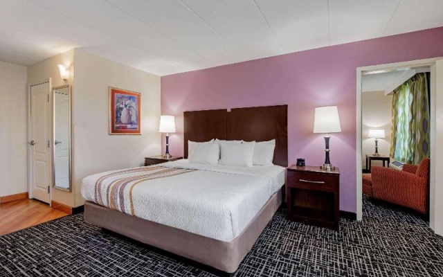 Deluxe Double Suite