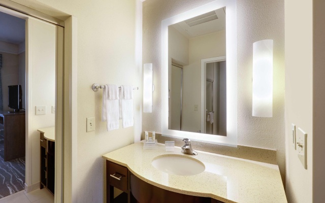2 Bedrooms Suite