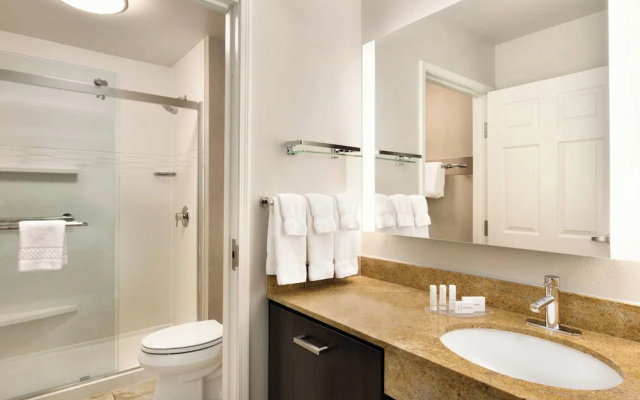 Standard Double room with city view