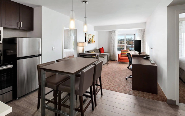 1 Bedroom Double Suite