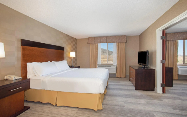 2 Bedrooms Double Suite