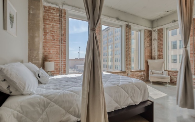 3 Bedrooms Apartment with pool view