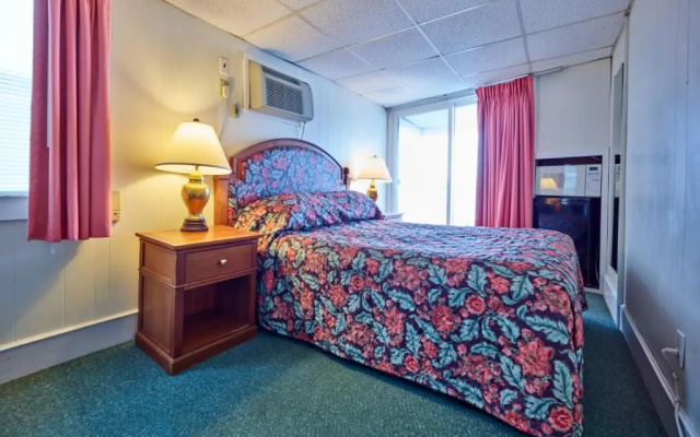 Standard Double room with balcony and with partial ocean view