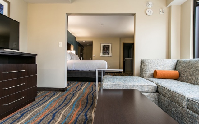 1 Bedroom Suite