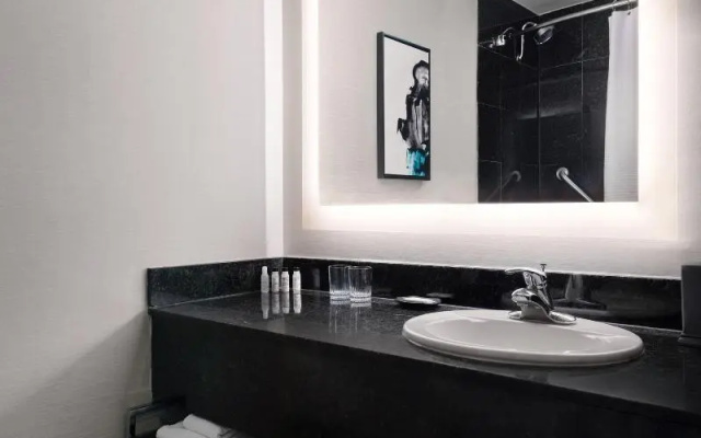 1 Bedroom Double Suite