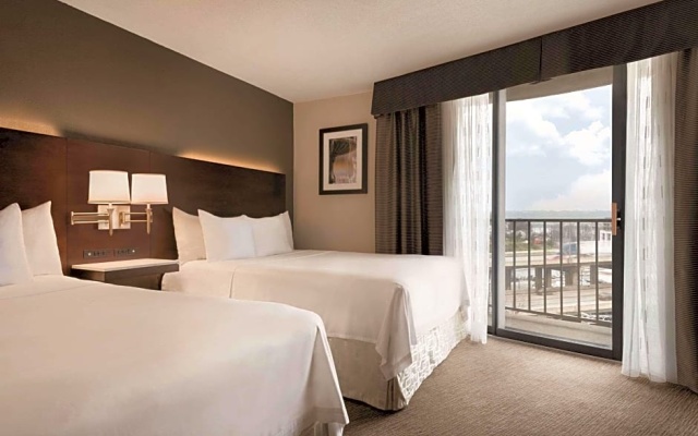 Standard Quadruple room with balcony and with city view