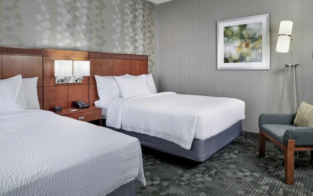 1 Bedroom Suite with courtyard view