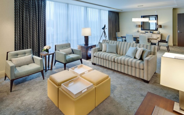 Luxury Double Suite with city view