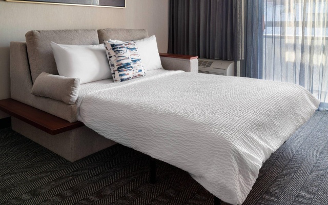 2 Bedrooms Quadruple Suite with balcony