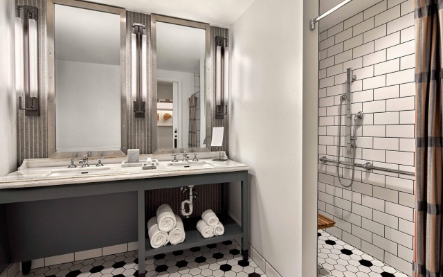 Double Suite
