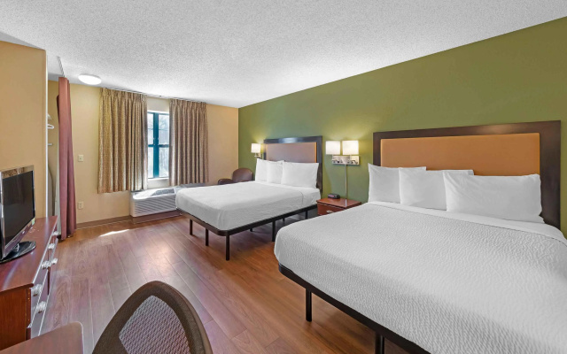 Quadruple Suite