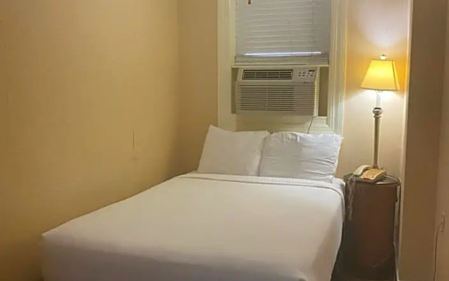Economy room