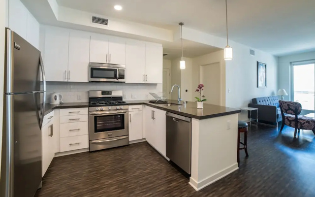 2 Bedrooms Apartment