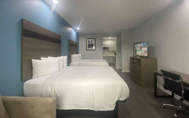 Deluxe Suite