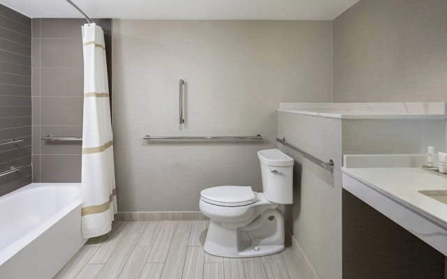 Double Club Suite