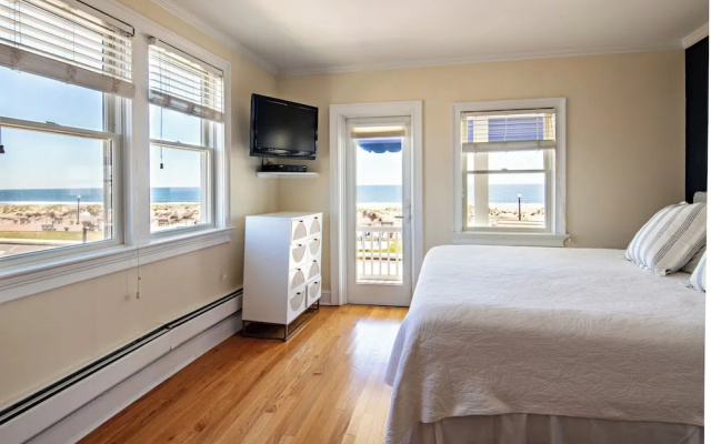 Standard room beachfront