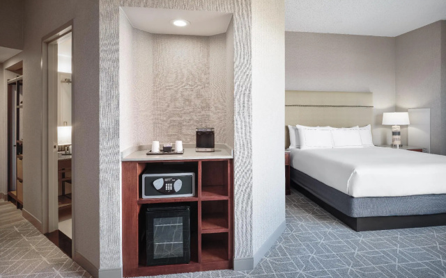 Standard Double room with city view