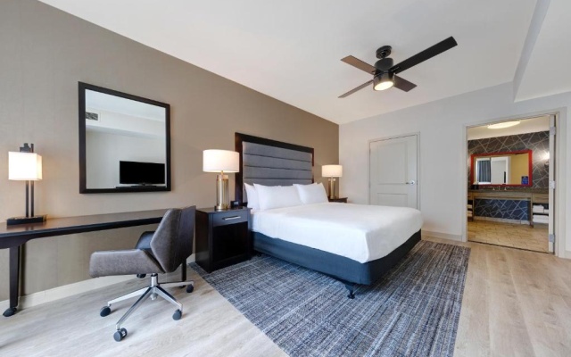 Accessible Double Suite