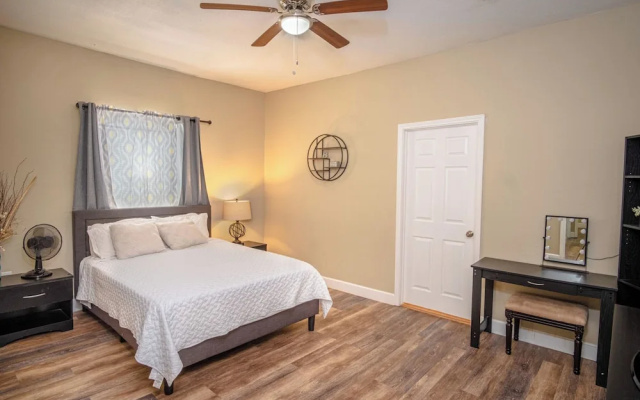 3 Bedrooms Cottage