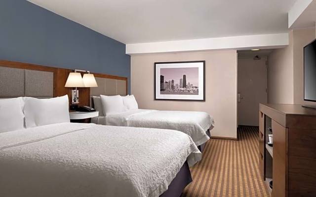 Mobility/Hearing Accessible with Tub Quadruple room