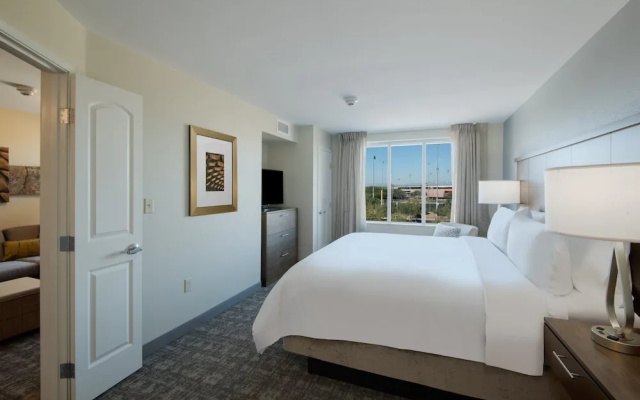 1 Bedroom Suite