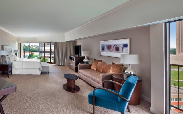 2 Bedrooms Presidential Club Suite with view