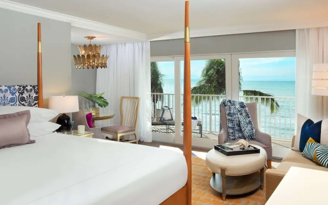 Premium Double Beach House beachfront
