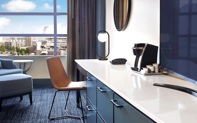 Premium room with park view