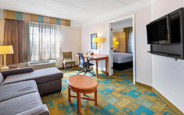 Deluxe Double Suite