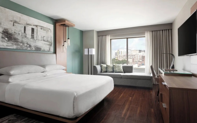 Standard Double room with city view