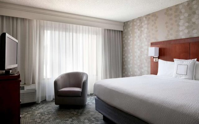 Double Suite with balcony and with pool view