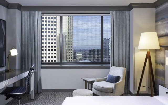Deluxe Double room with city view