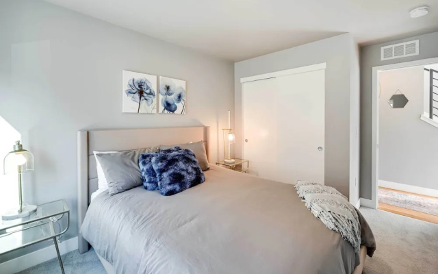 3 Bedrooms Apartment with balcony