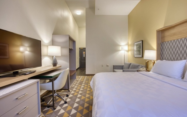 2 Bedrooms Suite