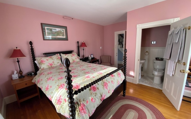 Standard Basement room