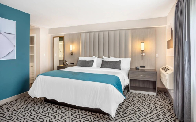 Double Suite with courtyard view