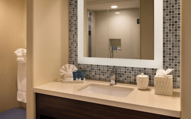 Palm Tower Double Studio Suite beachfront