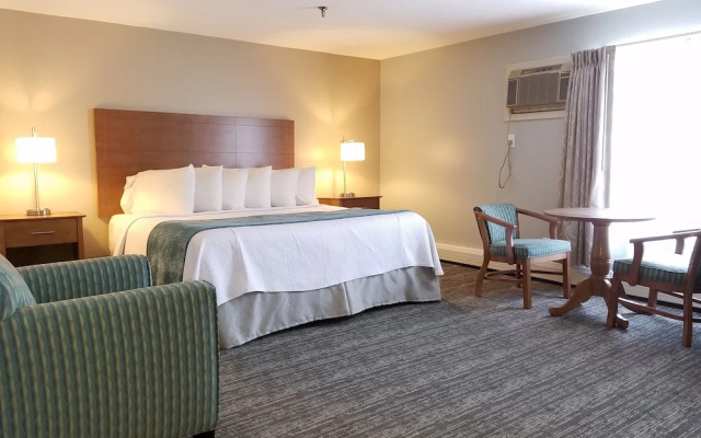 Double Jacuzzi Suite