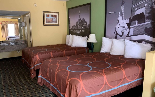 Smoking Quadruple room