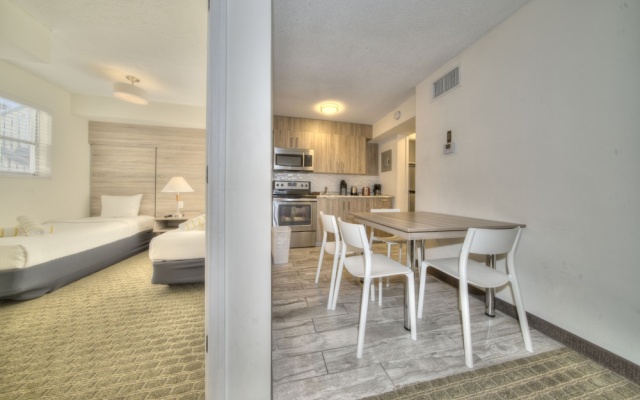 2 Bedrooms Deluxe Apartment