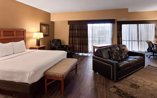 Deluxe Suite
