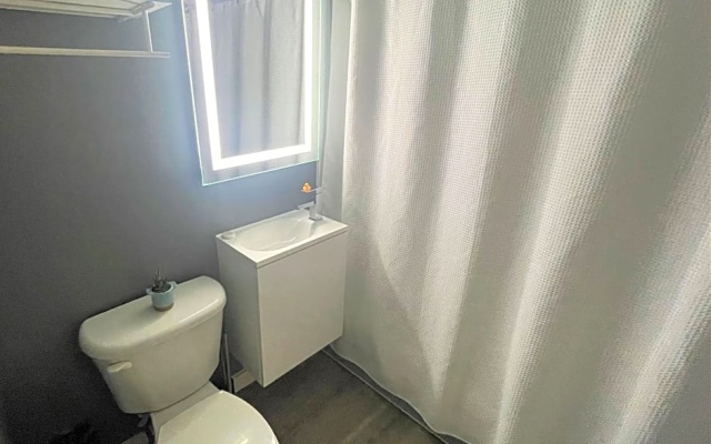 Economy room