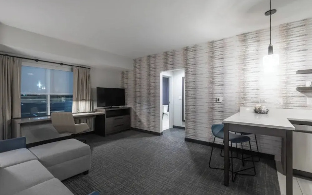 1 Bedroom Suite