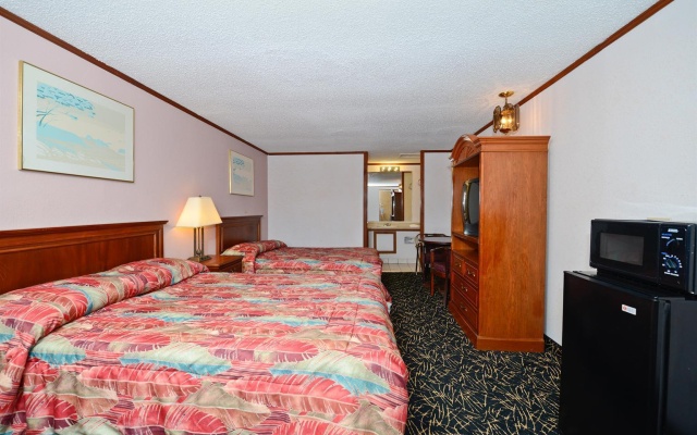 Standard Quadruple room