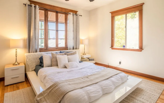 2 Bedrooms Cottage with balcony