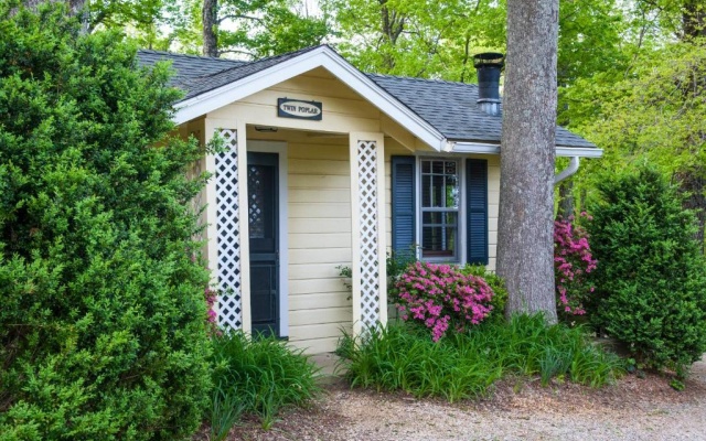 Twin Cottage