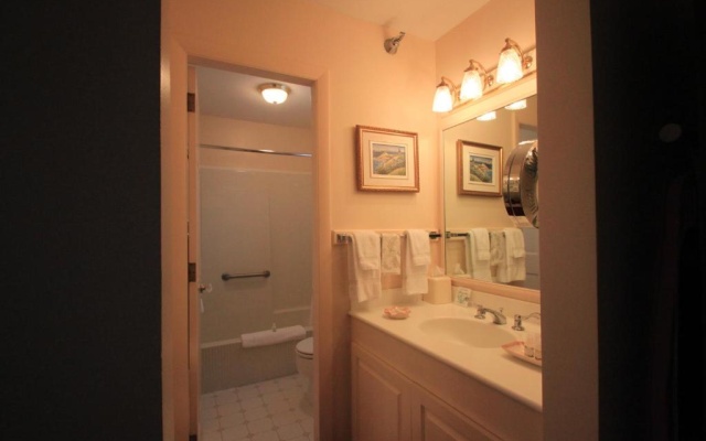 Standard Double room with partial view