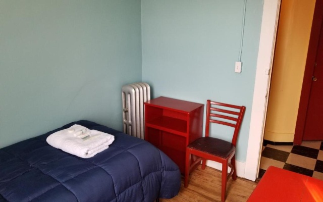 Economy Twin room
