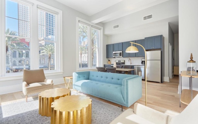 Deluxe Apartment