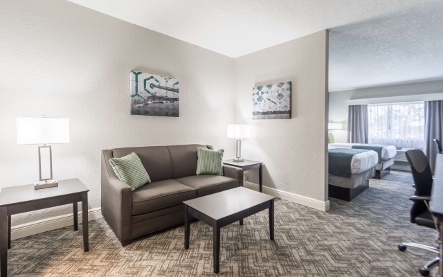 Quadruple Suite